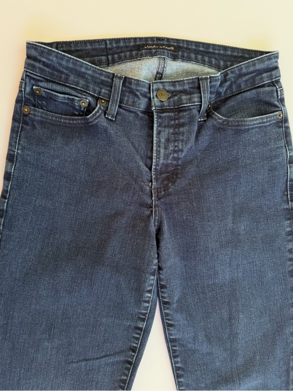 Women’s Lucky Brand 🍀 Denim Jeans
Mid Rise Straight Sweet Size 8/29R​ - Picture 2 of 13